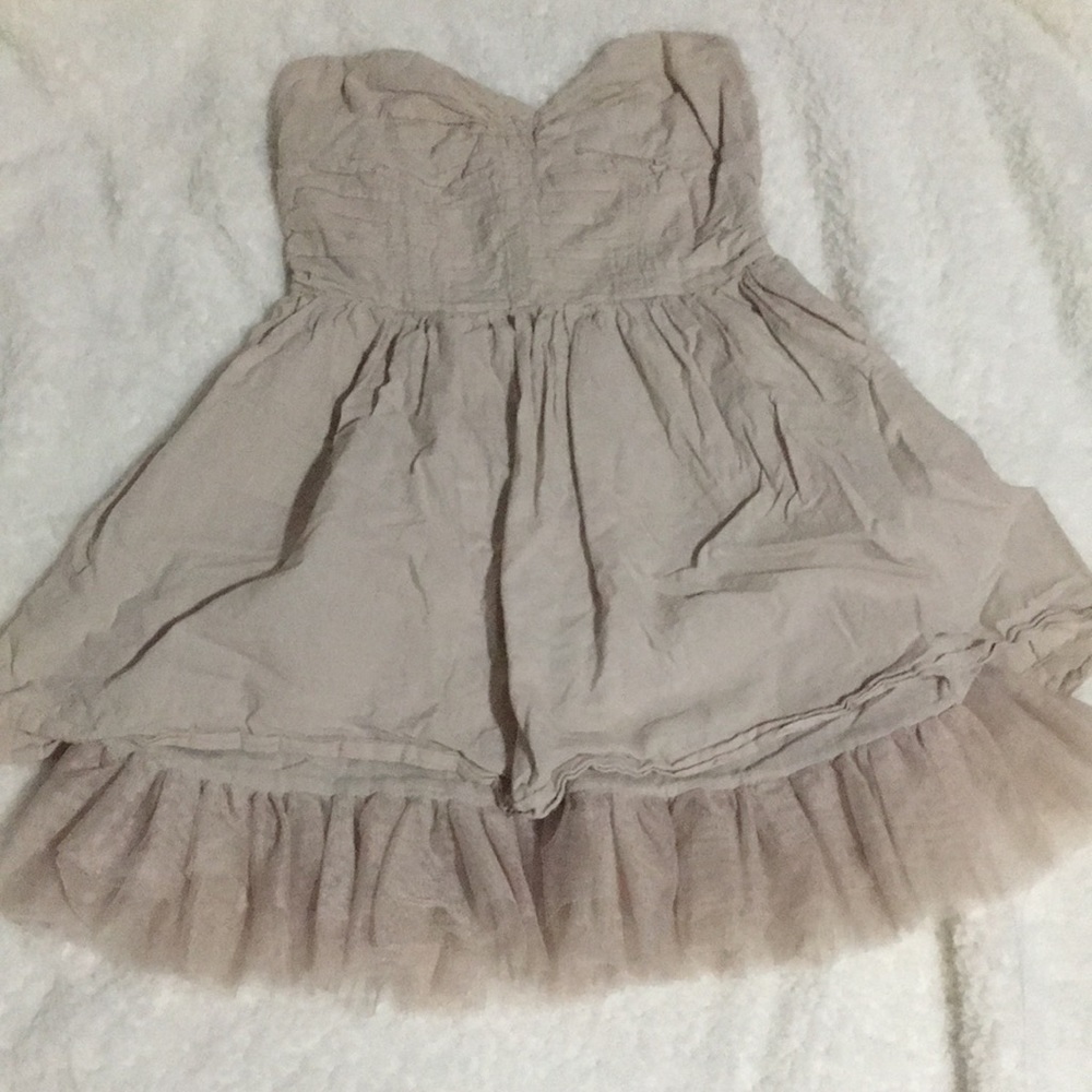 Frilly tan sweetheart dress